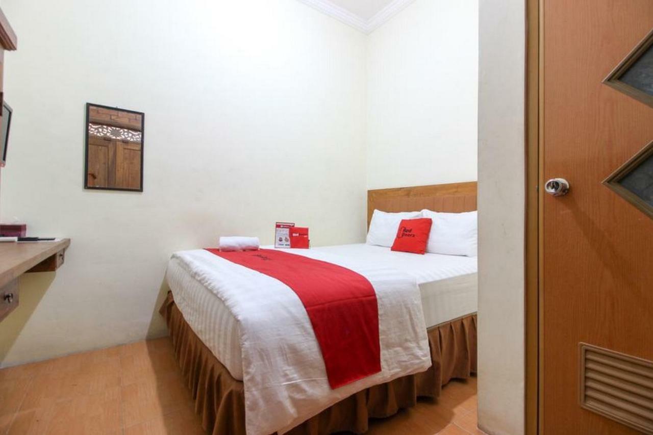 Wisma tamu Reddoorz Near Amikom Yogyakarta 2 2*